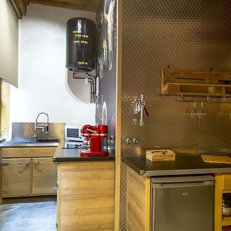 Small Factory Apartment ลียง ภายนอก รูปภาพ