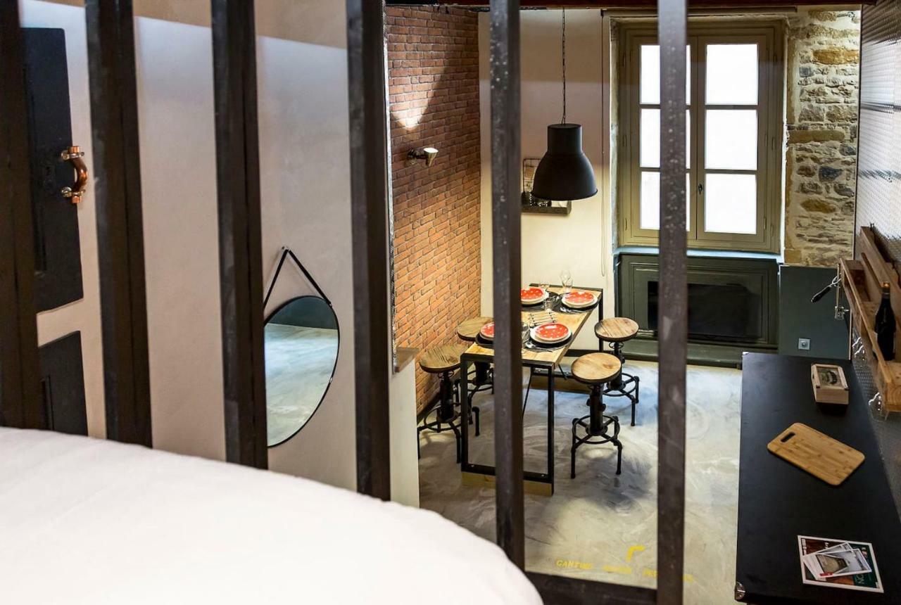 Small Factory Apartment ลียง ภายนอก รูปภาพ